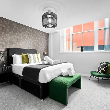 Luxury Apartment - Secure Parking - Gated Development - Near Jq & Birmingham City Centre 6Sh Exterior photo